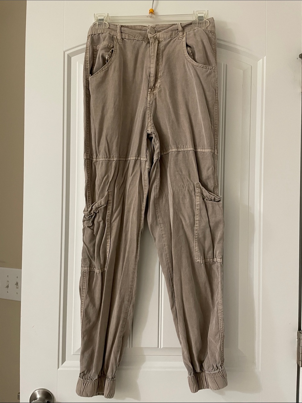 Forever 21 Women's Taupe Cargo Jogger Pants